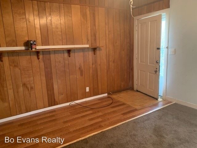 Building Photo - 2 br, 1 bath House - 2800 Locust St