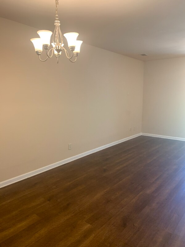 Foto del edificio - 585 McWilliams Rd SE