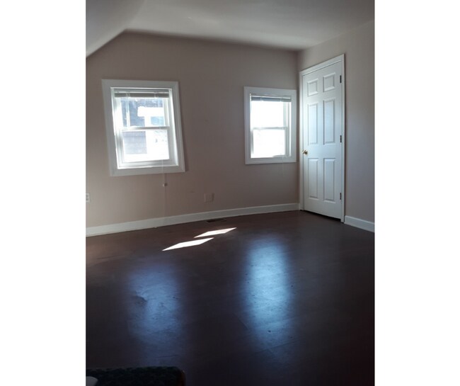 Foto del edificio - 3818 W Cold Spring Ln