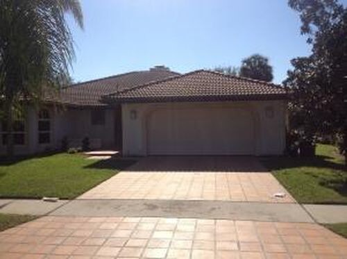Building Photo - 5227 Deerhurst Crescent Cir