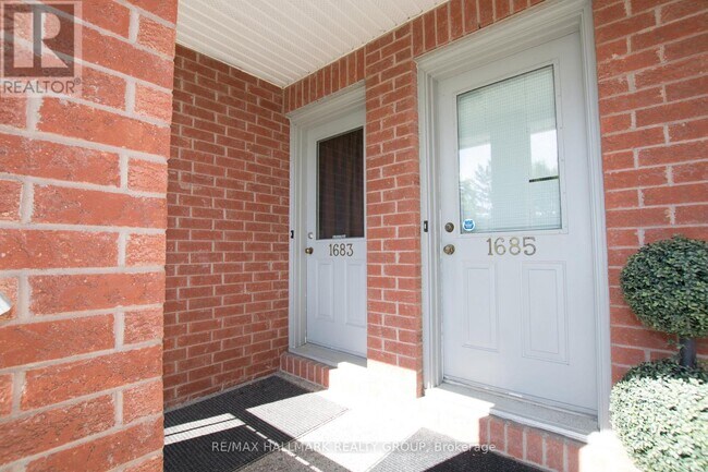 Photo du bâtiment - 1683 Blohm Dr