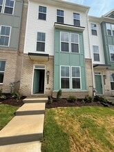 Building Photo - 15380 Oasis Sun Wy