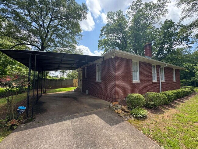 Building Photo - Stunning 4-Sided Brick Home on Corner Lot ...