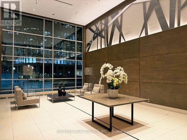 Building Photo - 96 St Patrick St