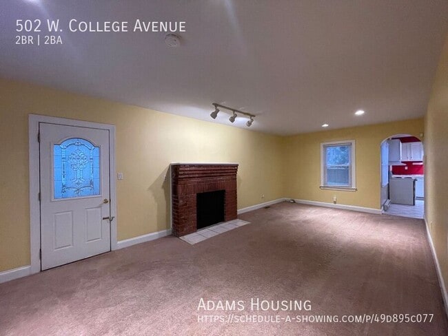 Building Photo - 502 W College Ave