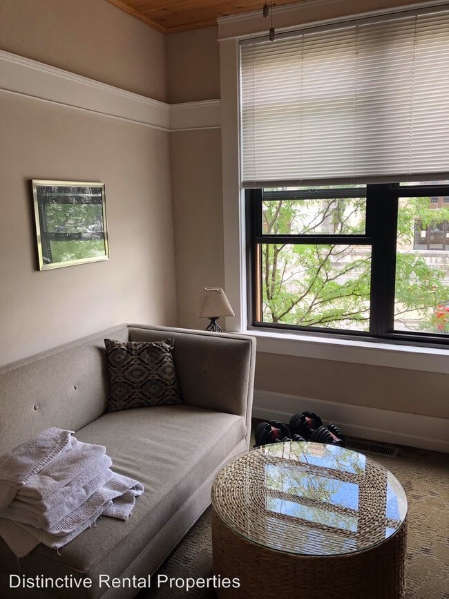 Foto del edificio - 118 N 3rd St