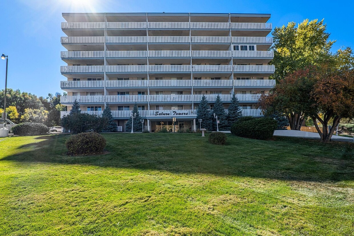 Available Now - 1 Bed 1 Bath Condo Home w/ Wall AC Unit - MileStone Real Estate Services - Available Now - 1 Bed 1 Bath Condo Home w/ Wall AC Unit - MileStone Real Estate Services