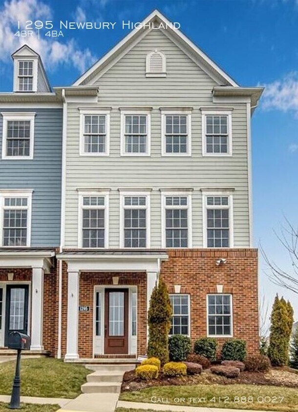 Foto principal - 4 bedroom 3.5 bath Newbury Highland!