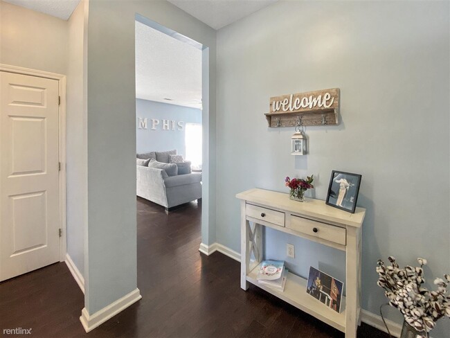 Building Photo - 2 br, 1.5 bath House - 215 Looney Ave