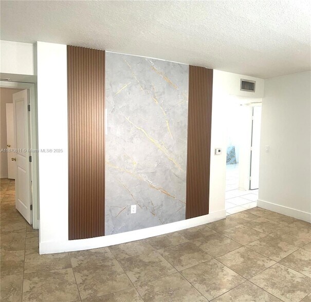 Foto del edificio - 1240 SE 28th Ct