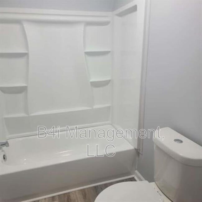 Building Photo - 1175 Blue Creek Rd