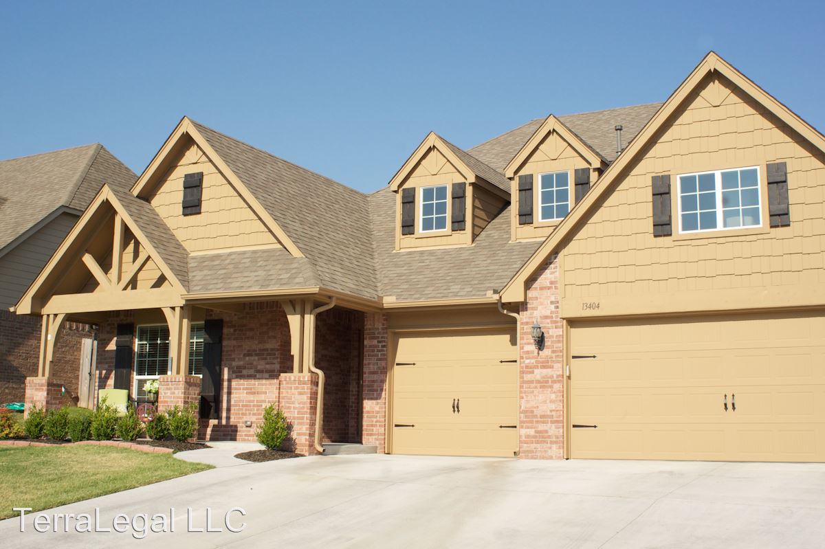 Primary Photo - 13404 S 20th Ct