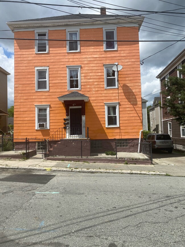 Building Photo - 67 Clark St