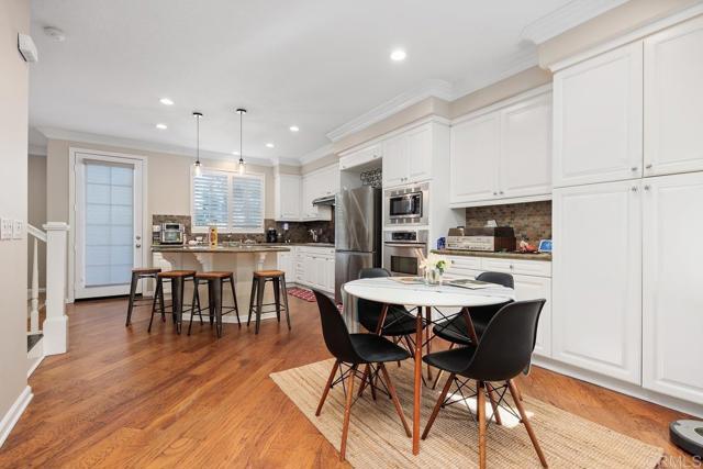 Primary Photo - 640 Seaward Ave