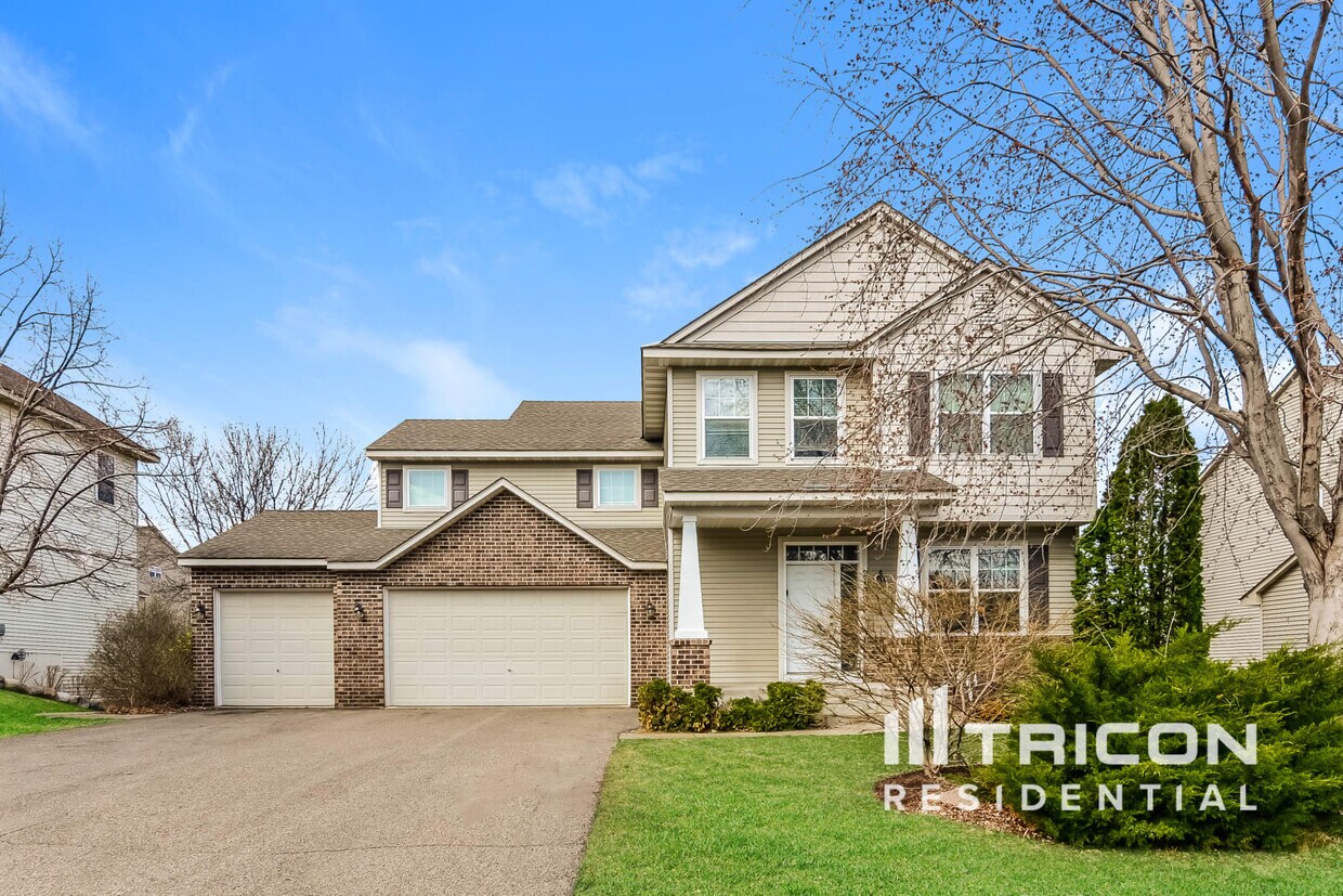 Foto principal - 2120 Sandhill Dr