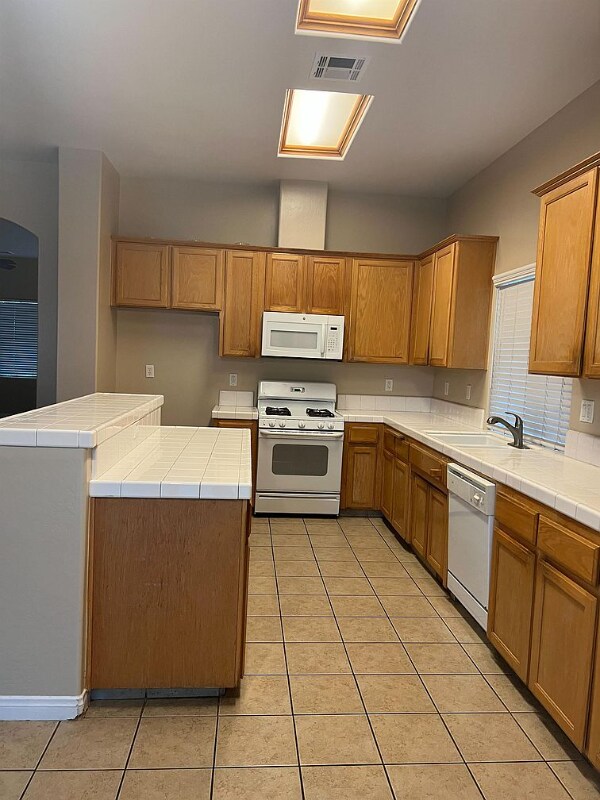 Building Photo - 10709 Vista Bonita Dr