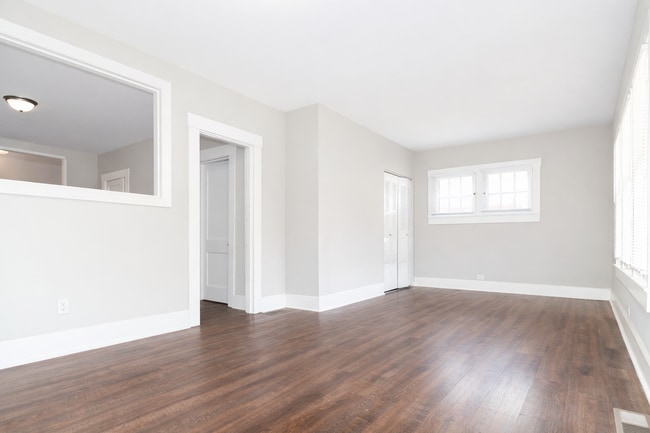 Photo - Bright & Remodeled 3-Bedroom Home with Basement and Washer/Dryer Hookup