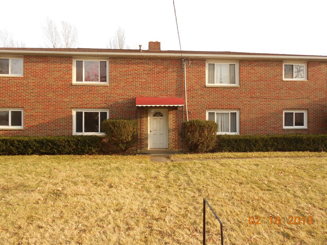 Foto principal - 570 Graham Rd