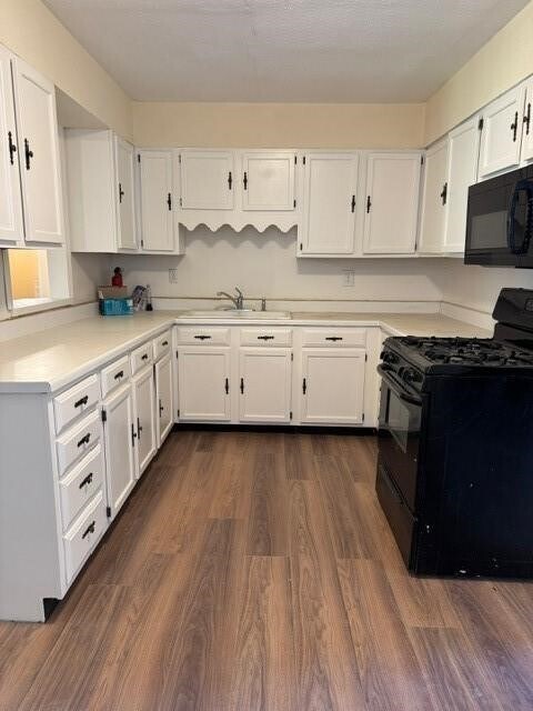 Foto del edificio - 9413 Merle St