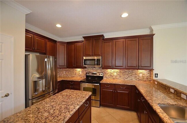 Building Photo - 314 Terracina Dr