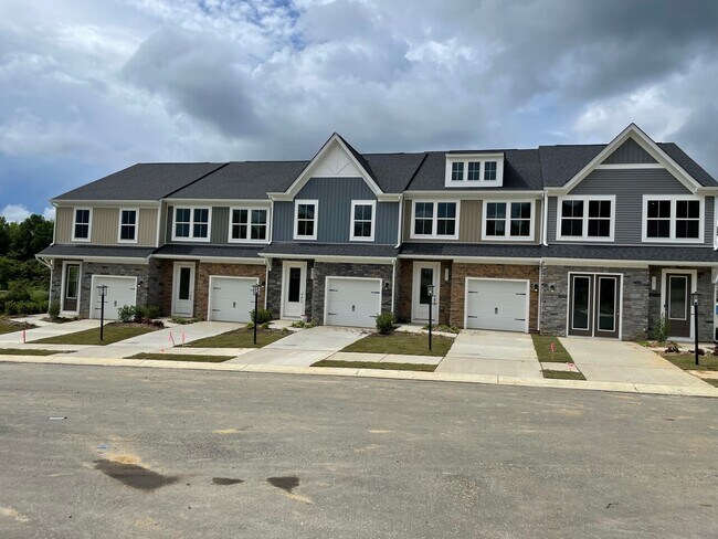 Foto del edificio - 537 Mccormick Farm Pl, Glen Allen, VA, 230...