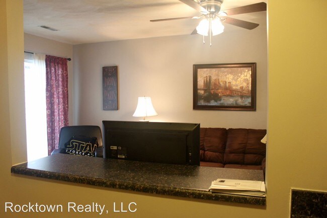 Building Photo - 1416 Bradley Dr