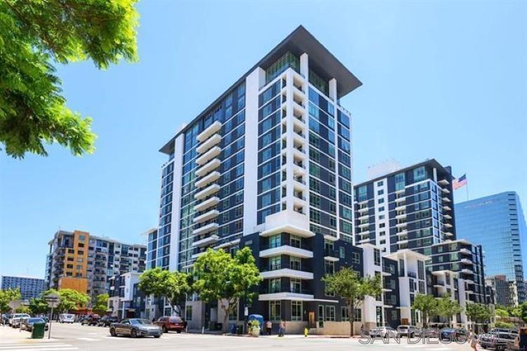 Foto principal - 425 W Beech St
