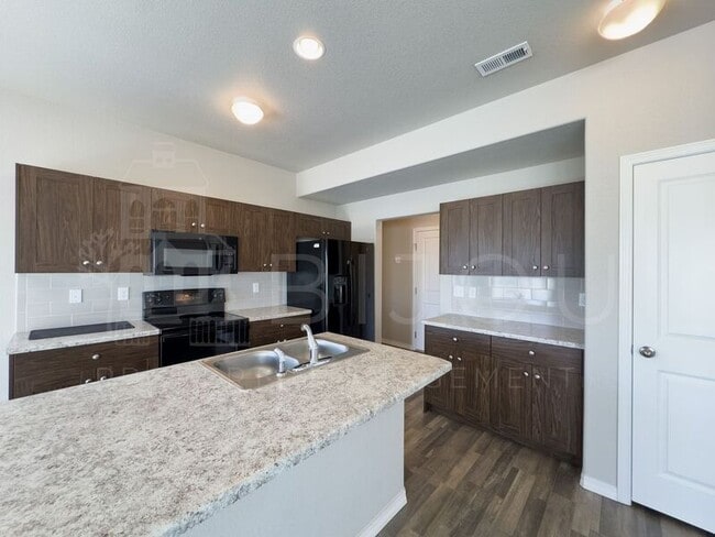 Foto del edificio - 4358 Kaolin Ct