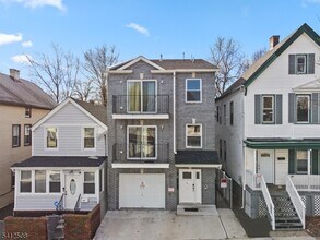 Building Photo - 73 Winans Ave