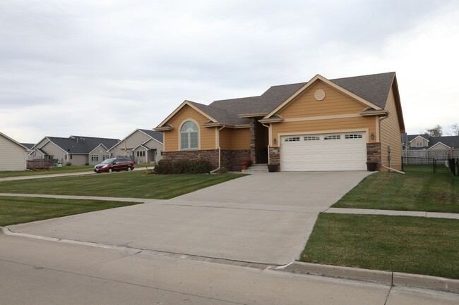 Foto del edificio - 303 SW Springfield Dr