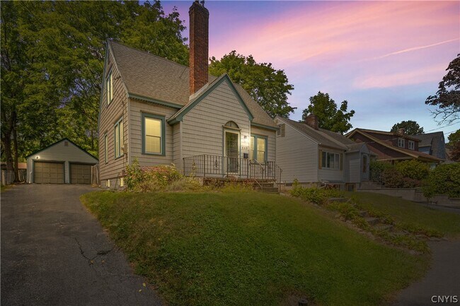 Building Photo - 448 Buckingham Ave