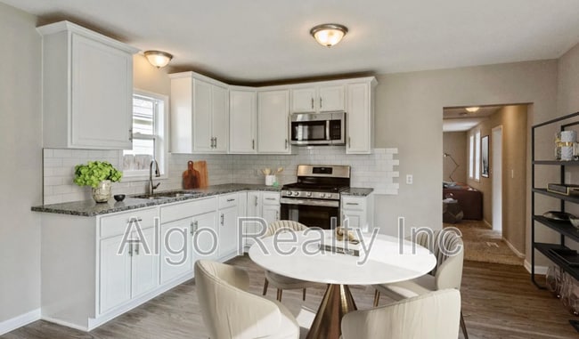 Foto del edificio - 1209 N Woodbridge St