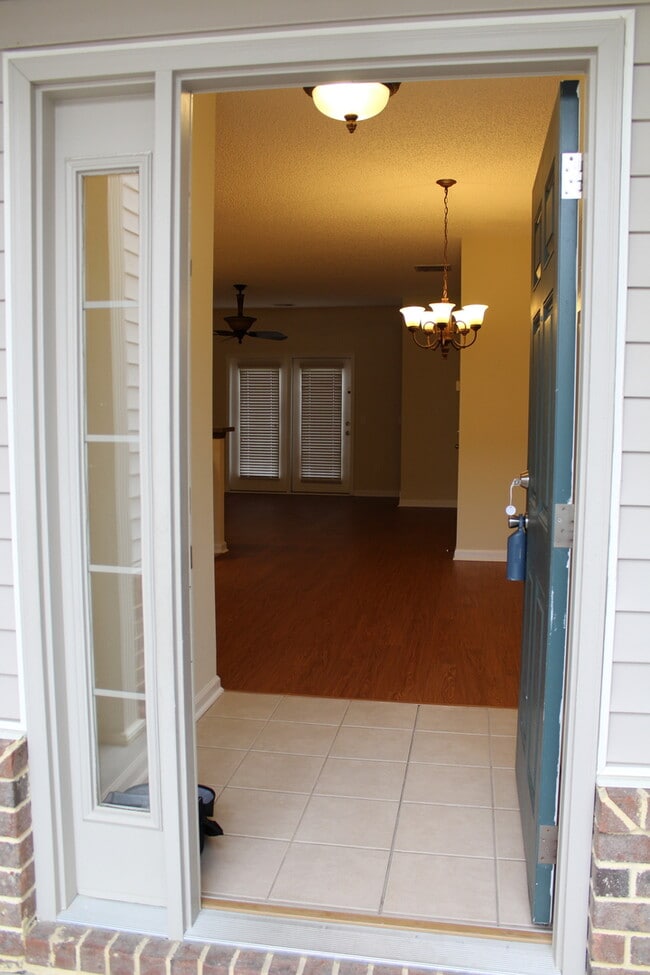 Building Photo - 485 Canyon Oak Loop