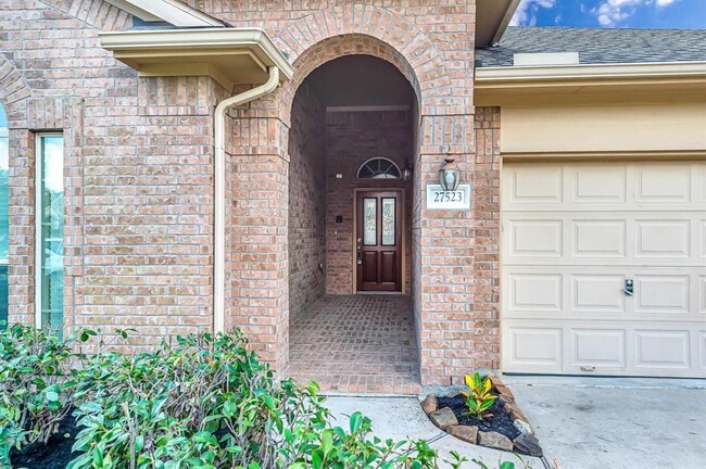 Foto del edificio - 27523 Huggins Crest Ct