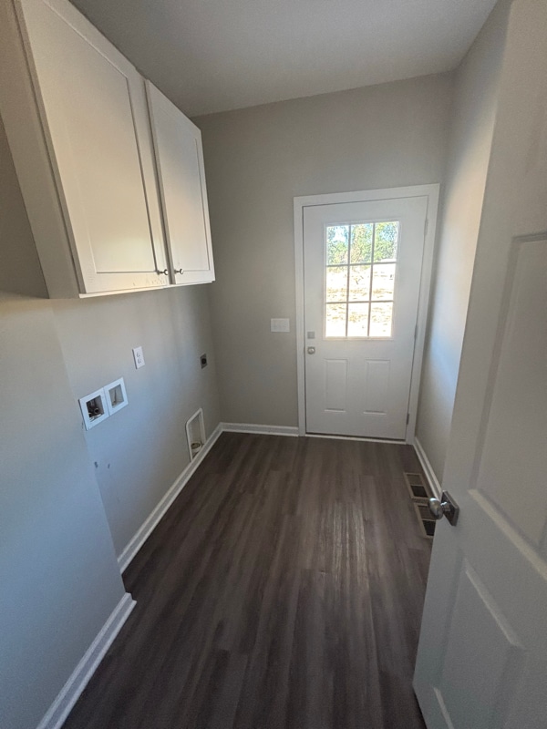 Building Photo - 221 Cherokee Dr