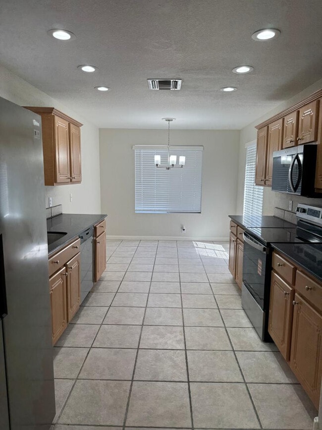 Foto del edificio - 8565 W Tuckey Ln