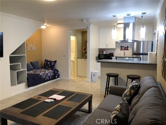 Foto del edificio - 2121 S Camino St