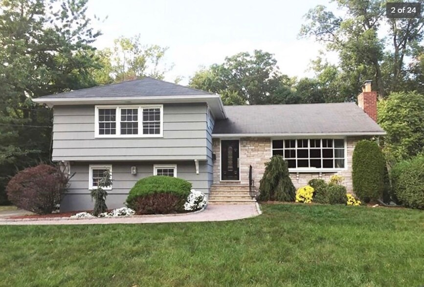 Primary Photo - 410 Whitewood Rd