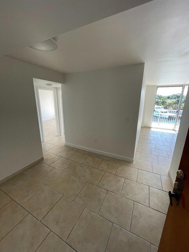 Foto del edificio - 1800 NW 24th Ave
