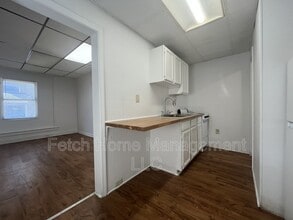 Building Photo - 521 Lehman St