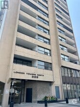 Building Photo - 389-1389 Dundas St