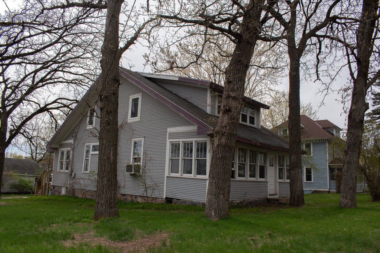 Foto principal - 601 2nd Ave S