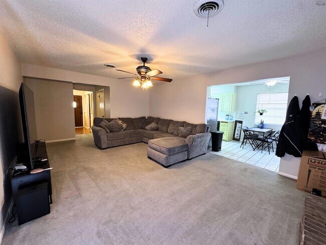 Foto del edificio - 4814 Big Bend Dr