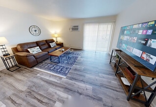 Building Photo - 1639 Green Forest Run