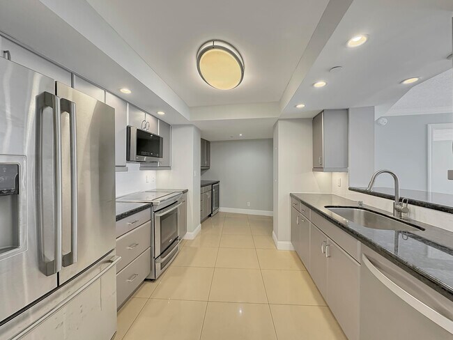 Foto del edificio - 3000 N Ocean Dr