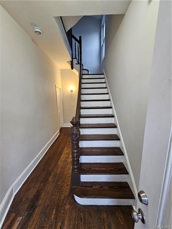 Foto del edificio - 182 Ashford Ave