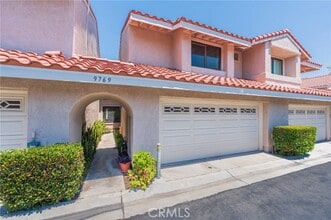 Building Photo - 9769 Hampton Ct