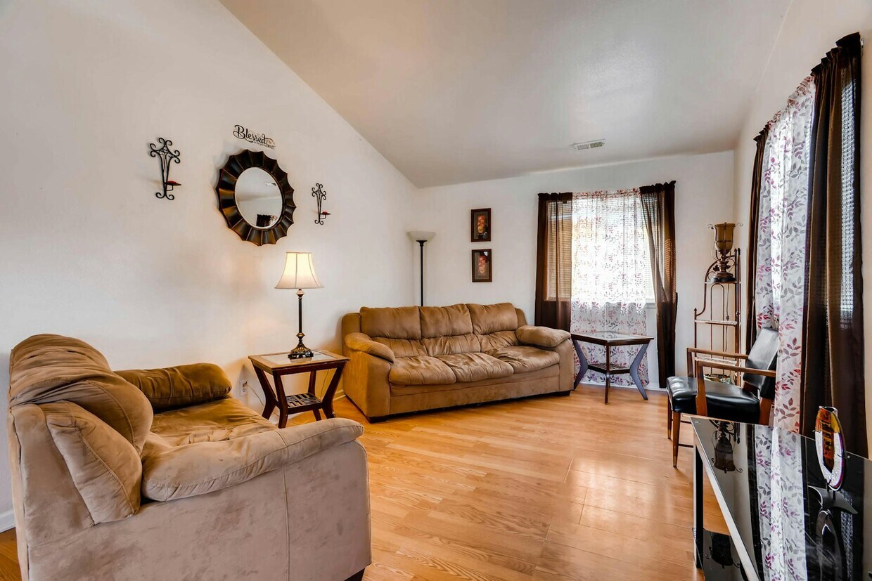 Foto principal - 4304 Lipan St