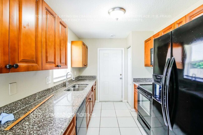 Foto del edificio - 1672 W Breezy Ln