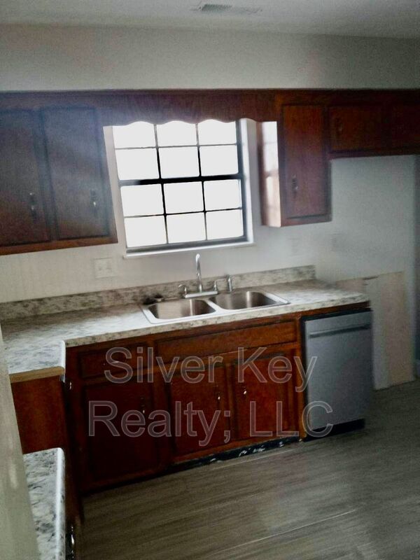 Primary Photo - 408-410 Oklahoma St